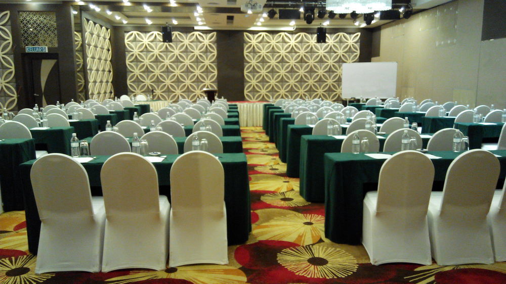 Promenade Hotel Bintulu Buitenkant foto