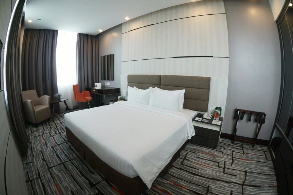 Promenade Hotel Bintulu Buitenkant foto