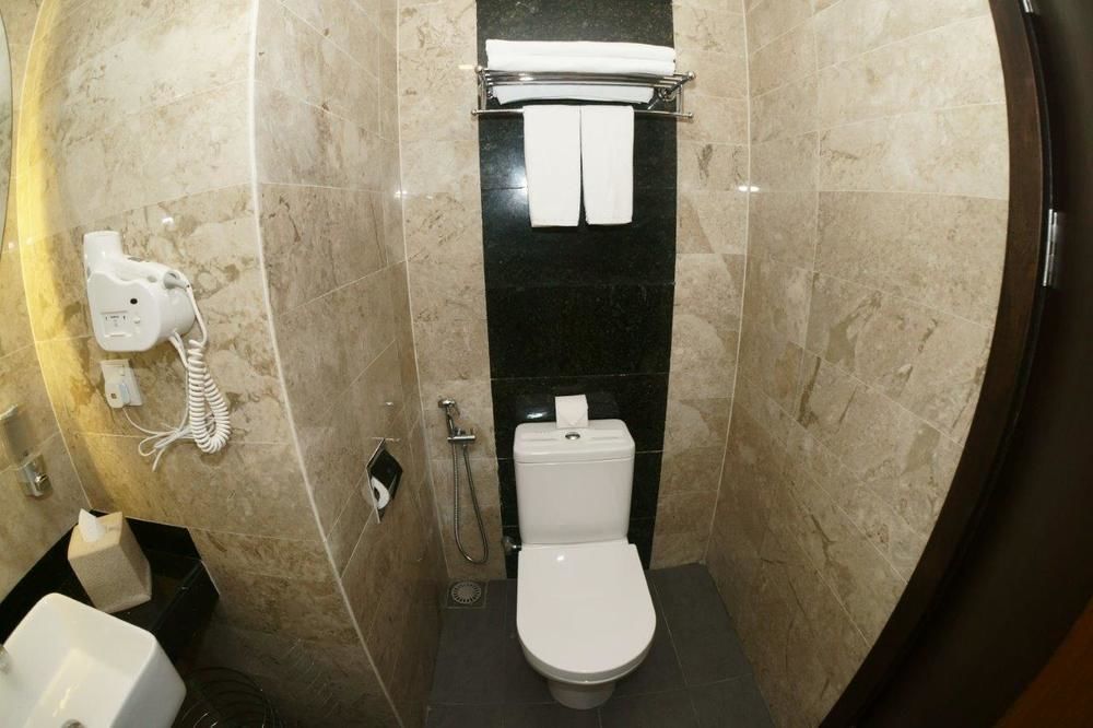 Promenade Hotel Bintulu Buitenkant foto