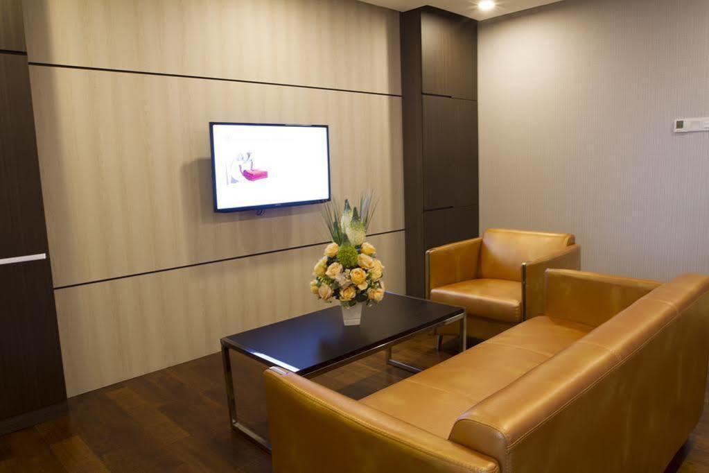Promenade Hotel Bintulu Buitenkant foto